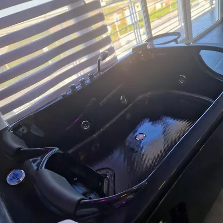 Living לינה וארוחת בוקר