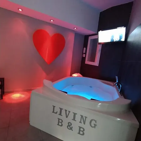 Living קאסוריה