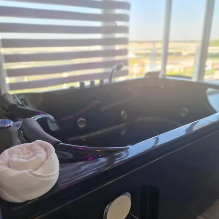 Living ベッド・アンド・ブレックファスト 3*